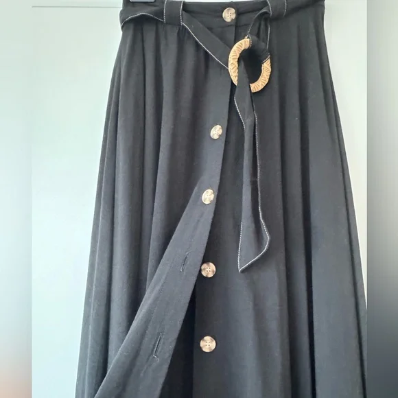 Zara Black Maxi Skirt with Button Detail - Picture 3 of 6